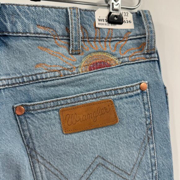 NWT Westward 626 High Rise Boot embroidered sun Jeans - Picture 7 of 12